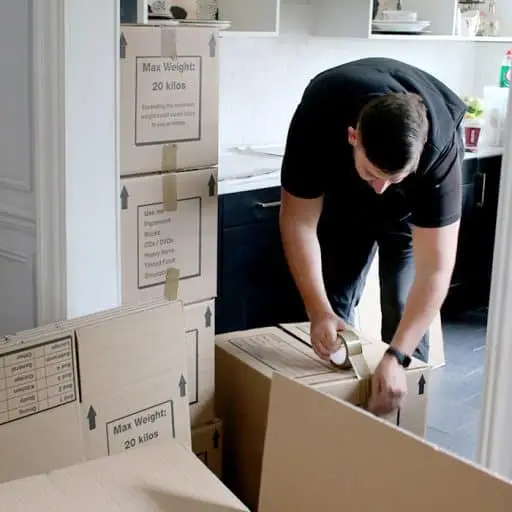 House packing service, our staff will pack all your contents into good quality packing boxes